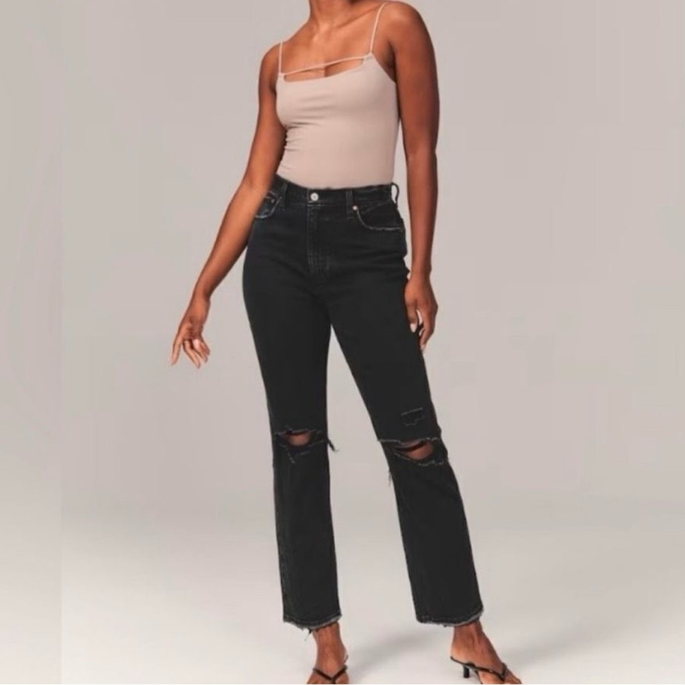 Abercrombie & Fitch - Ankle Straight Ultra High Rise